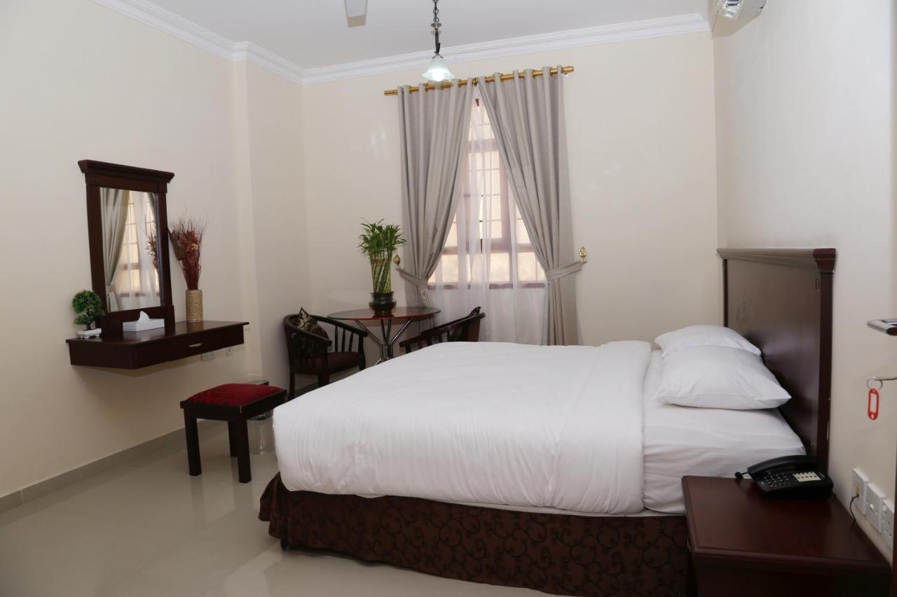 Jarzez Hotel Apartments Al Hail As-Sib Zewnętrze zdjęcie