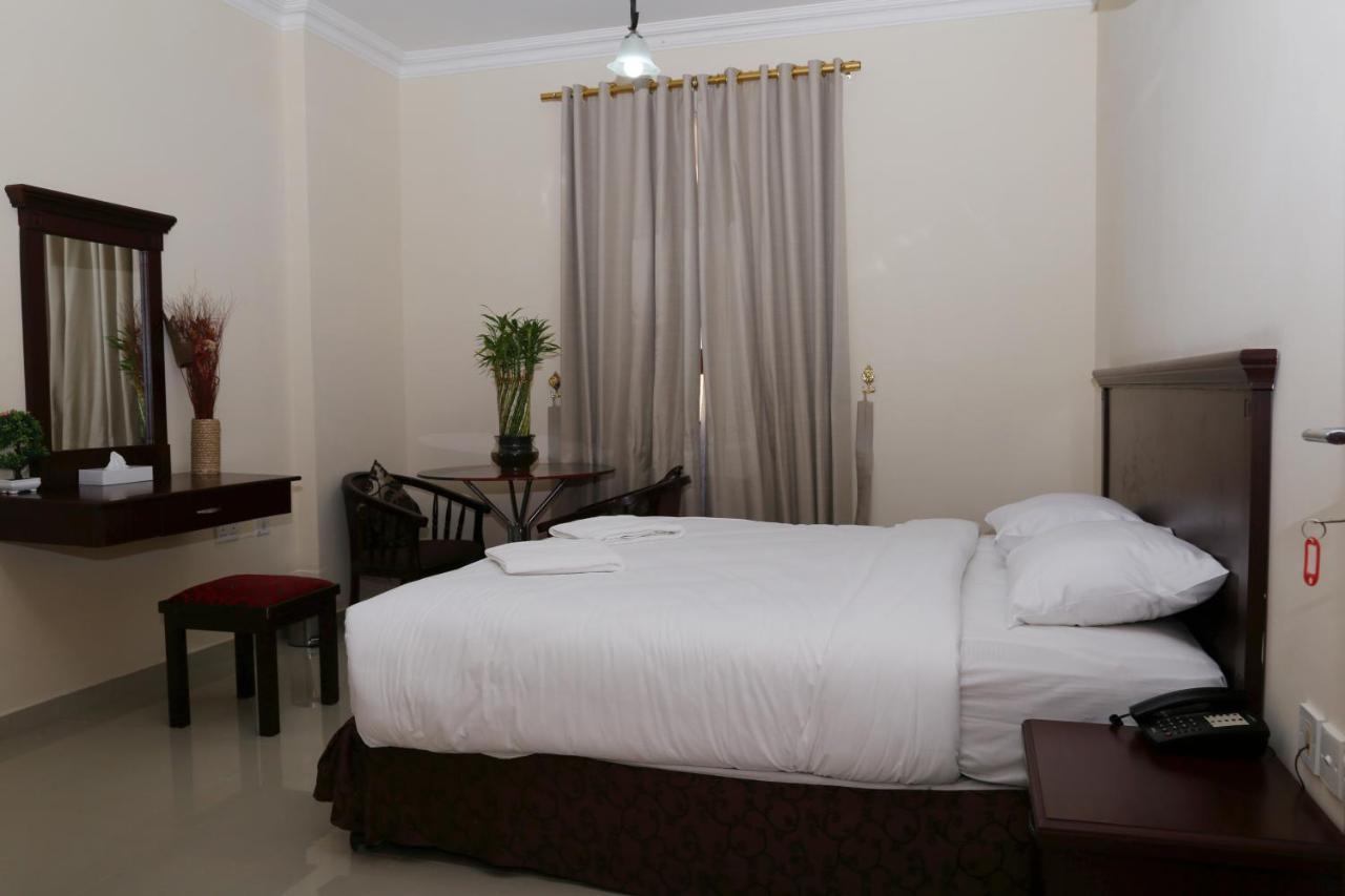 Jarzez Hotel Apartments Al Hail As-Sib Zewnętrze zdjęcie