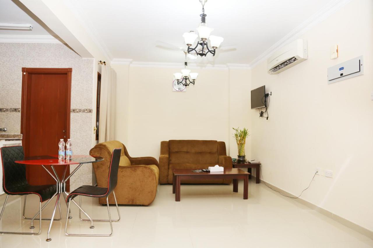 Jarzez Hotel Apartments Al Hail As-Sib Zewnętrze zdjęcie