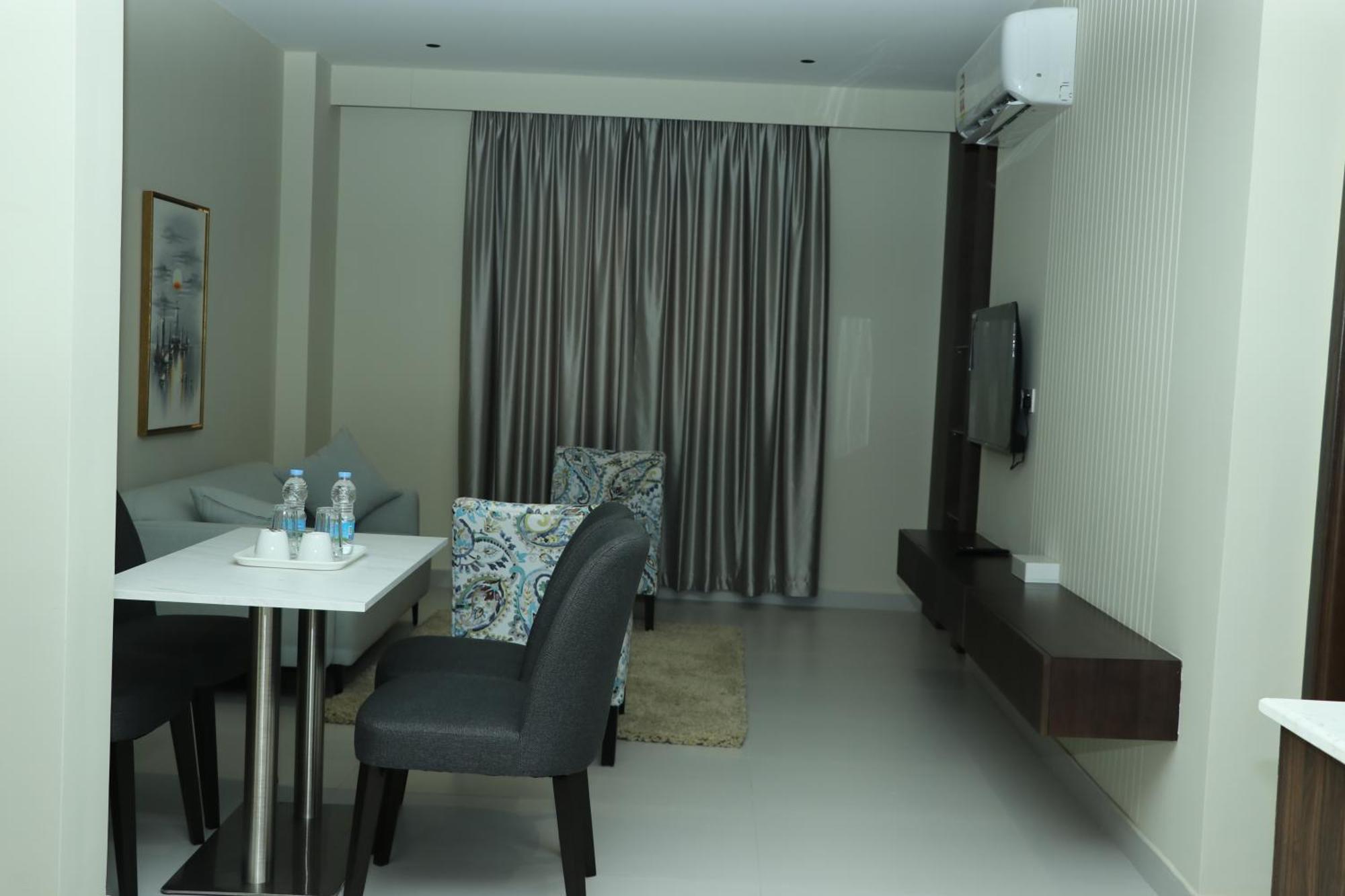 Jarzez Hotel Apartments Al Hail As-Sib Zewnętrze zdjęcie