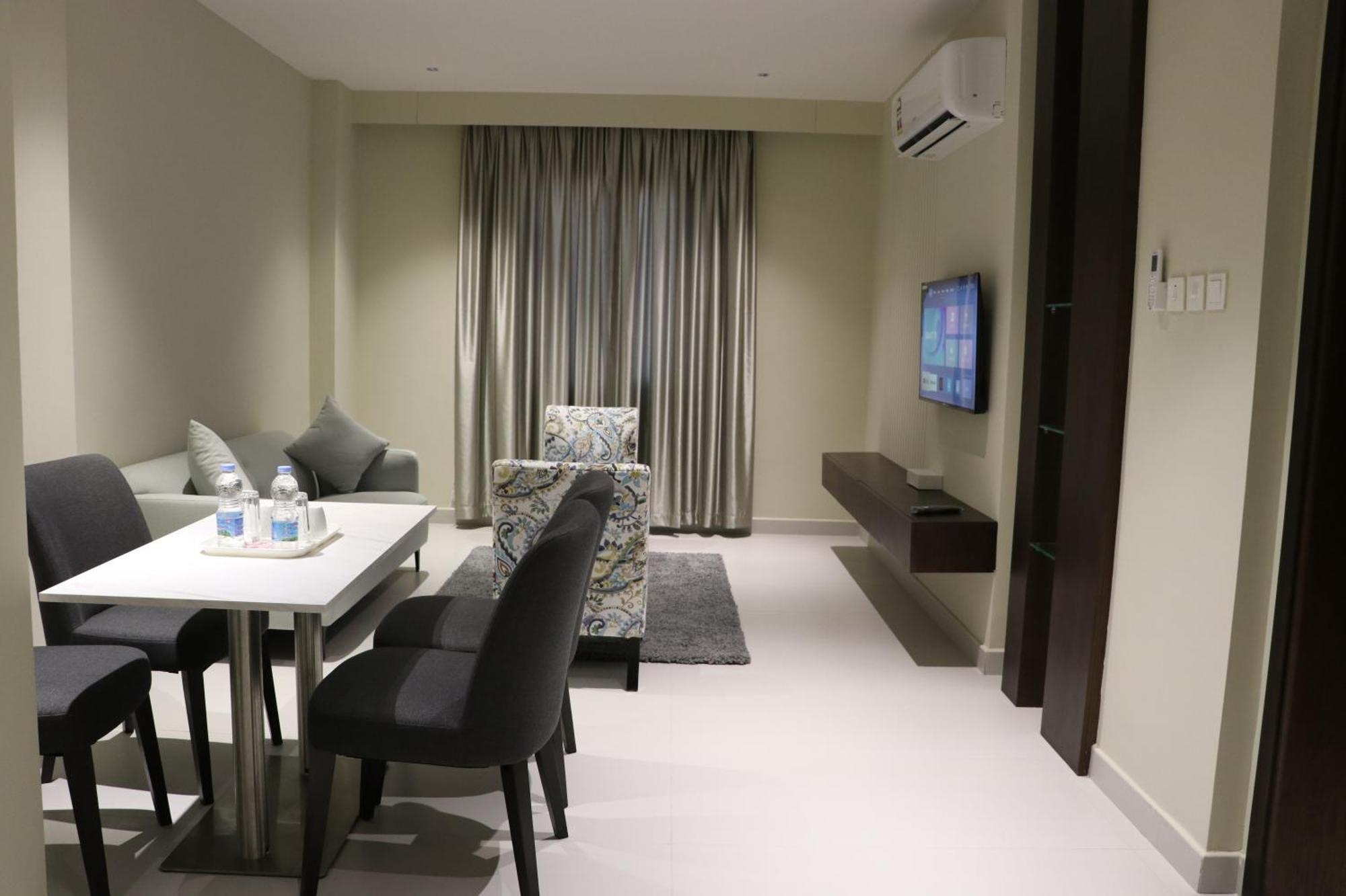 Jarzez Hotel Apartments Al Hail As-Sib Zewnętrze zdjęcie