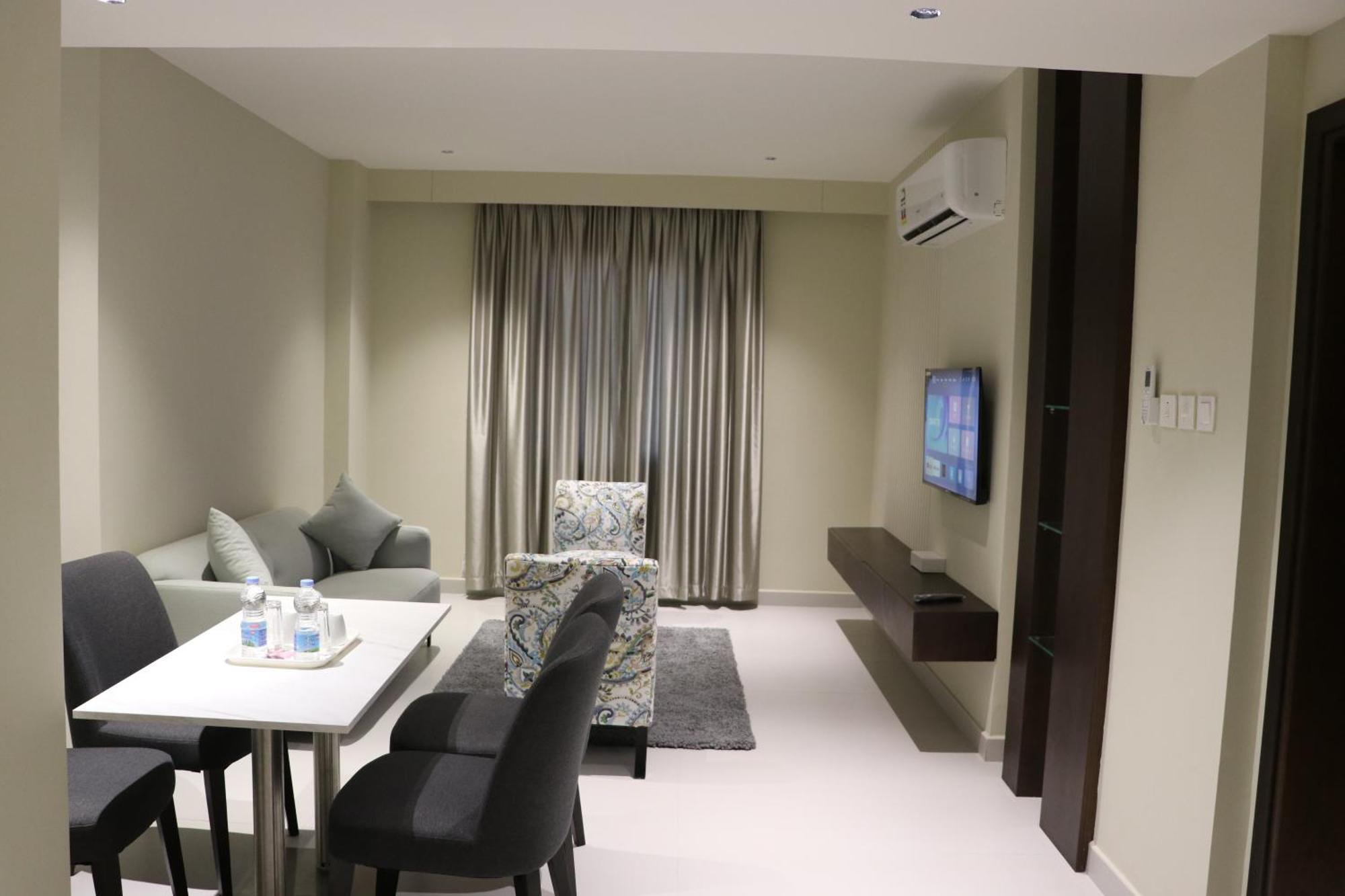 Jarzez Hotel Apartments Al Hail As-Sib Zewnętrze zdjęcie