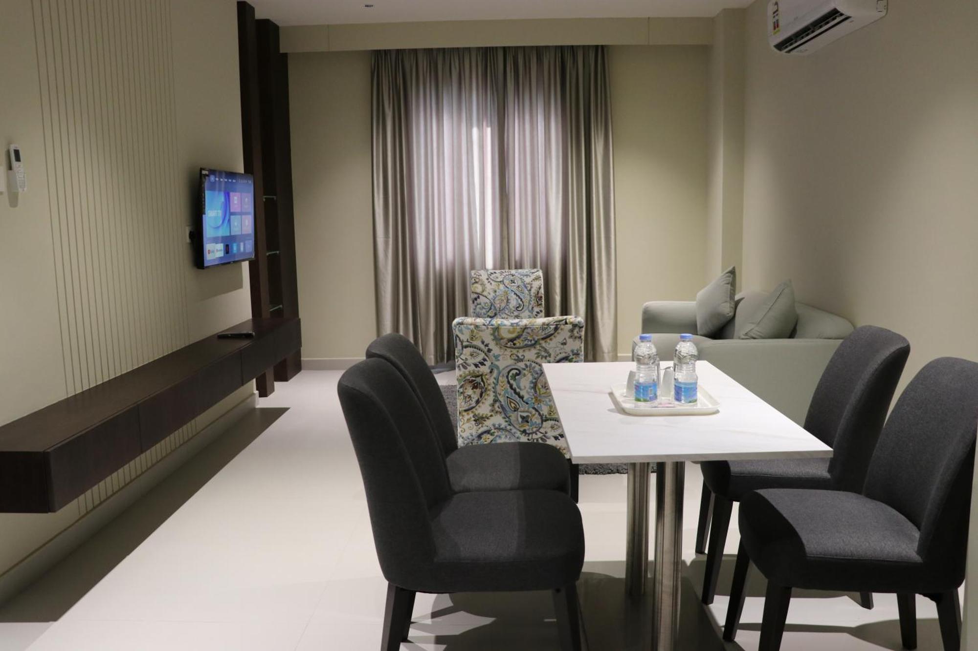 Jarzez Hotel Apartments Al Hail As-Sib Zewnętrze zdjęcie